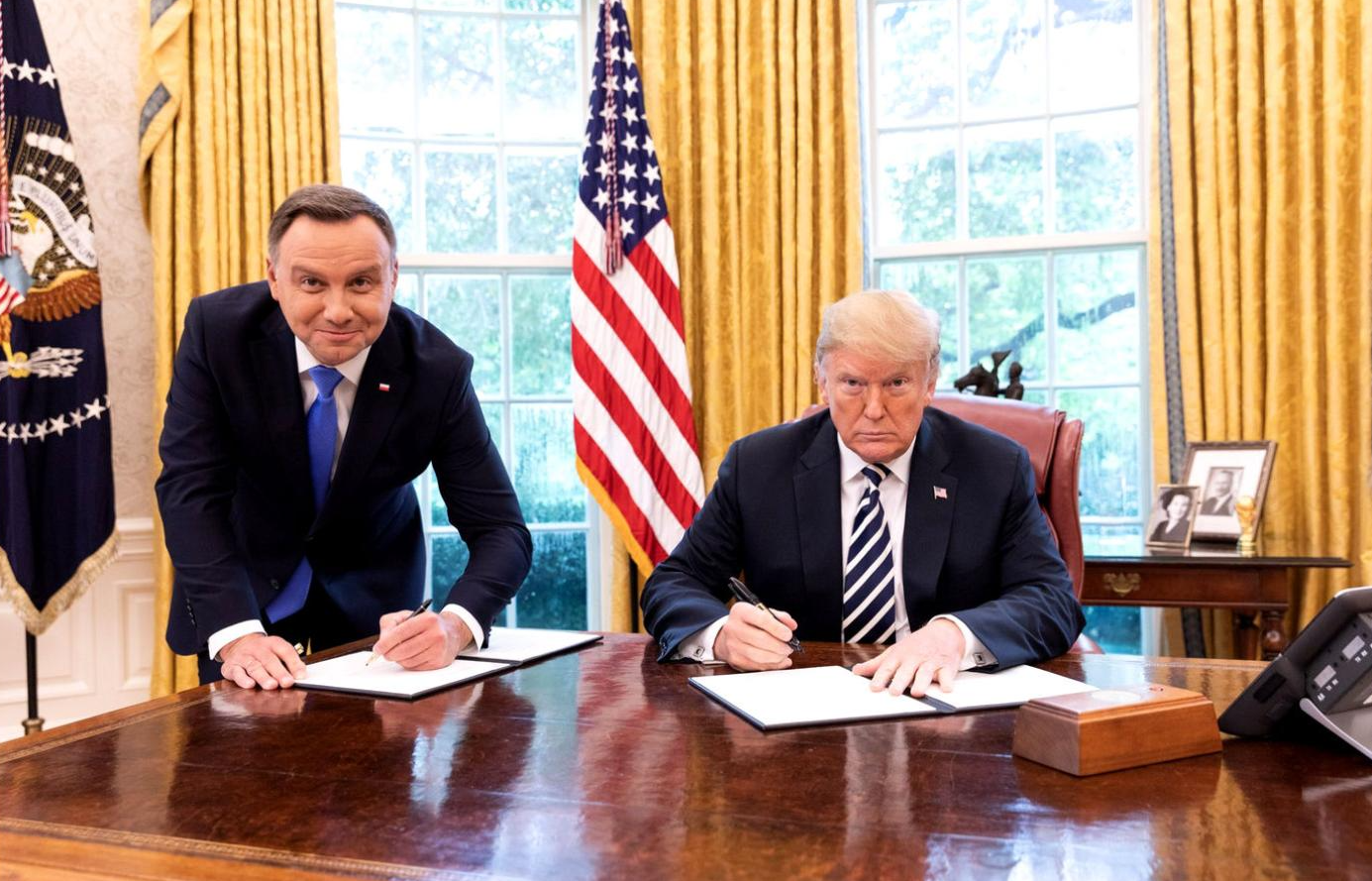 Trump znowu gani Europę, ale chwali Polskę i podkreśla swoje zasługi w zwycięstwie Nawrockiego