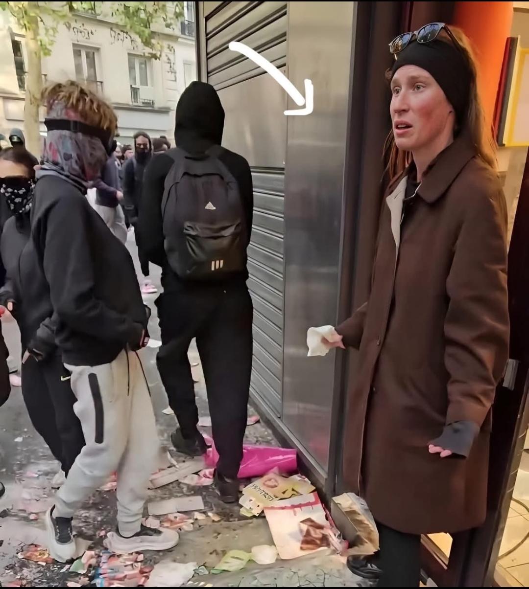 Francja: złodzieje podczas protestów korzystają z okazji i okradają luksusowe sklepy