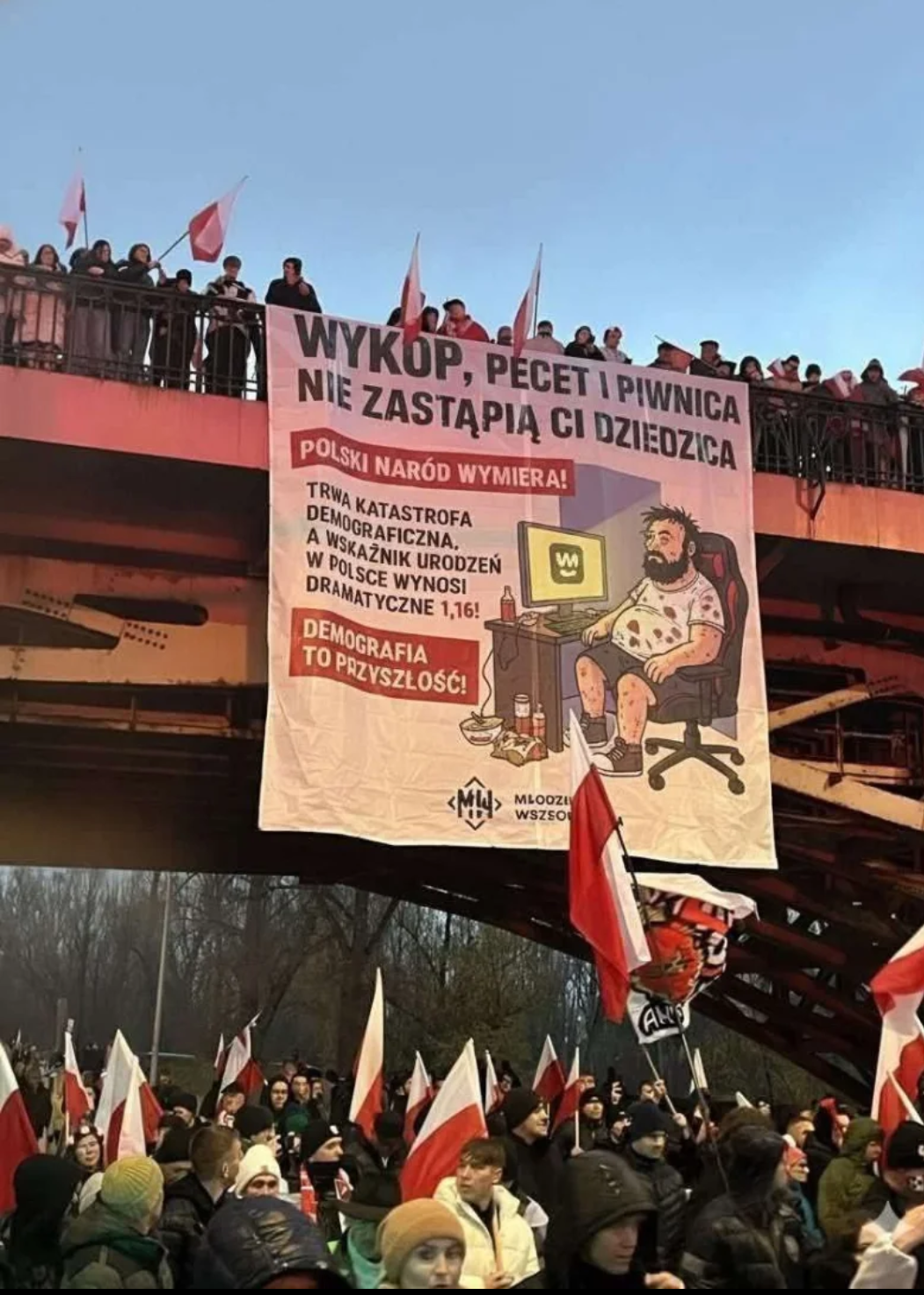 Młodzież Wszechpolska chwali się płodnością w szeregach: nie jesteśmy hipokrytami